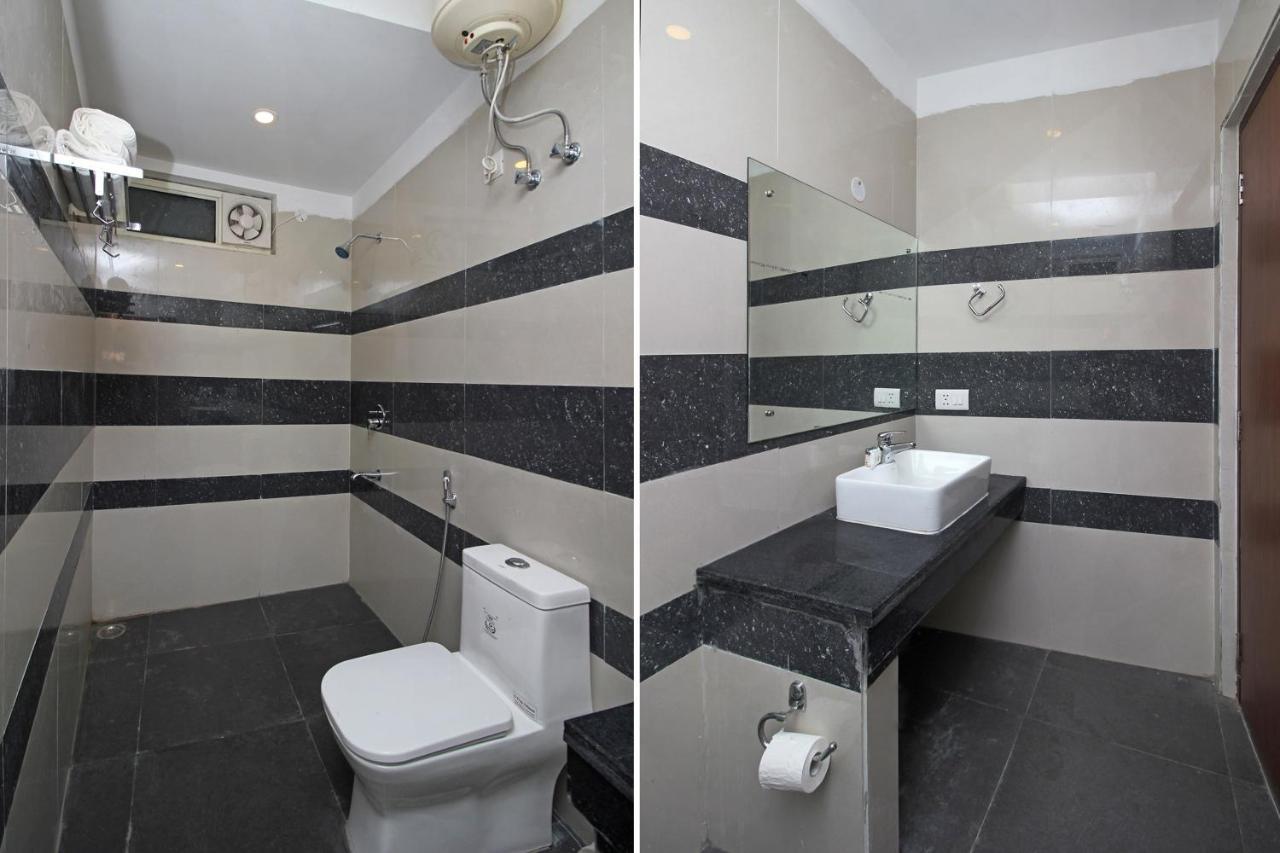Oyo Hotel Blu Pebbles Near Delhi Airport New Delhi Bagian luar foto