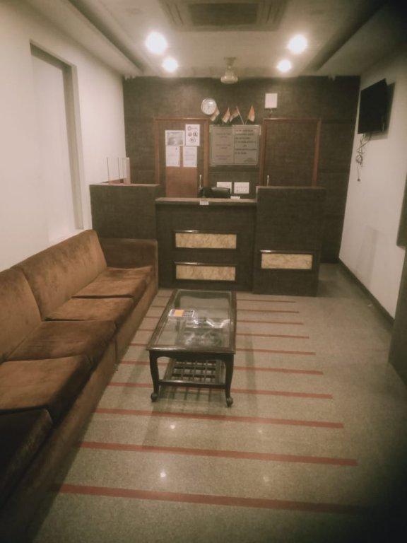 Oyo Hotel Blu Pebbles Near Delhi Airport New Delhi Bagian luar foto